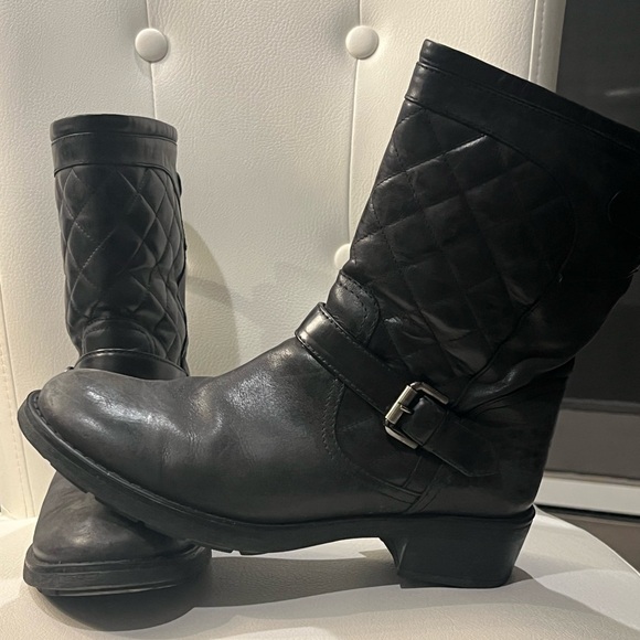Aquatalia - black leather boots - size 8 1/2 - Picture 1 of 3